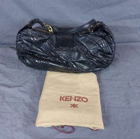 KENZO Sac tonneau en cuir noir froissé, fermoir 